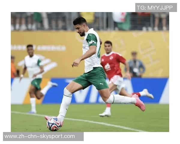 高中锋何塞洛佩斯阿根廷首秀表现出色助攻麦卡成功破门