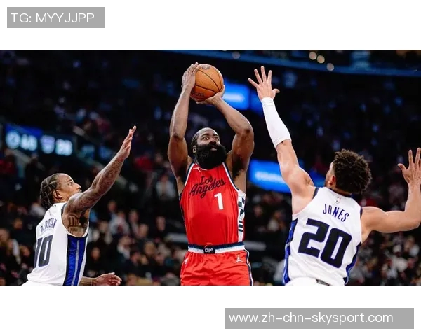 哈登称小卡夏季苦练展现侵略性已恢复赛季最佳状态 哈登称小卡夏季苦练展现侵略性已恢复赛季最佳状态