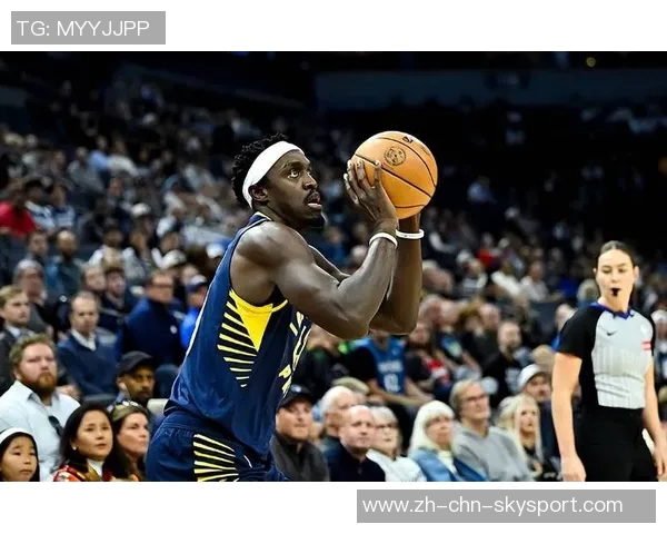 兰德尔半场表现抢眼9中5砍下15分9篮板10助攻接近三双成球队关键力量