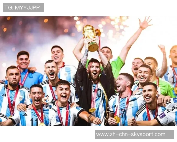 波多黎各歌手洋基老爹亲临阿根廷训练营与梅西等球员亲密合影 波多黎各歌手洋基老爹亲临阿根廷训练营与梅西等球员亲密合影