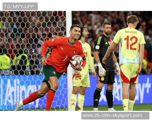 C罗点球失误遭凯莱赫神勇扑救葡萄牙错失良机 C罗点球失误遭凯莱赫神勇扑救葡萄牙错失良机